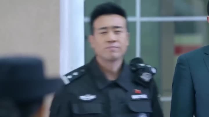 Tập 3 phim Hoa Khôi Và Cảnh Khuyển