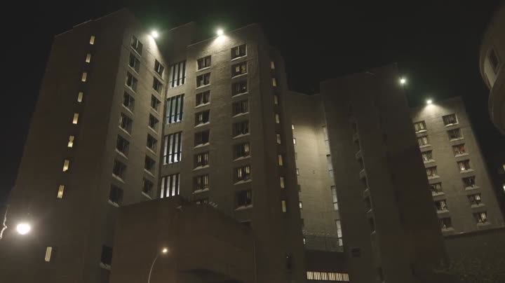 Hình ảnh tập 4 Jeffrey Epstein: Giàu có và đồi bại