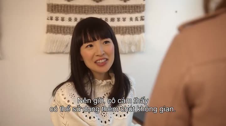 Tập 2 phim Marie Kondo: Thắp lên niềm vui