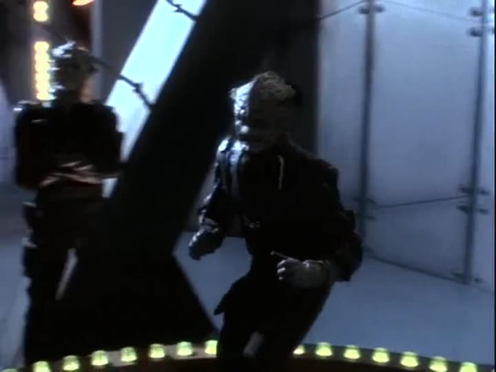 Tập 15 phim Star Trek: Deep Space Nine (Phần 5)