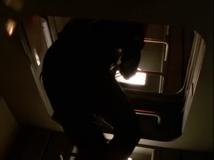 Tập 12 phim Star Trek: Voyager (Phần 3)