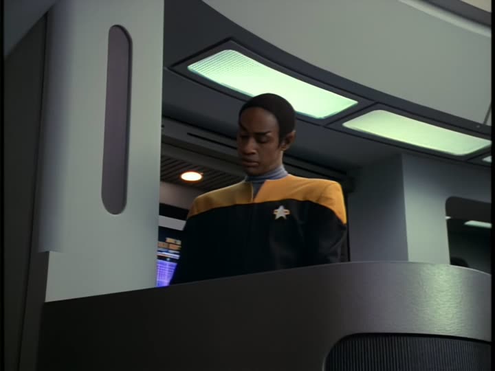 Hình ảnh tập 6 Star Trek: Voyager (Phần 1)